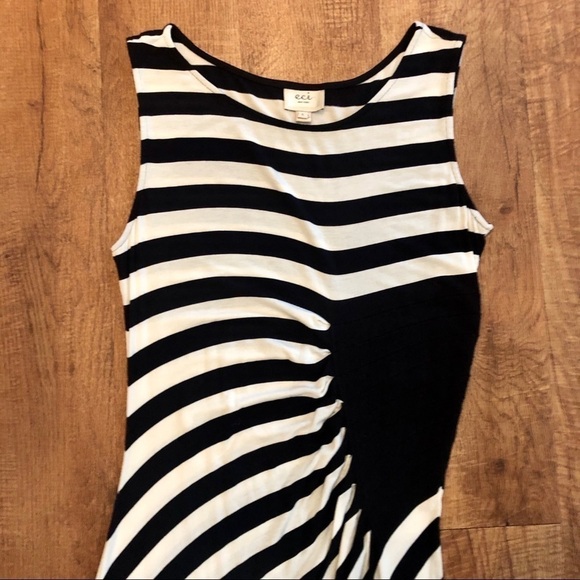 ECI black and white striped maxi. Large - Picture 3 of 13